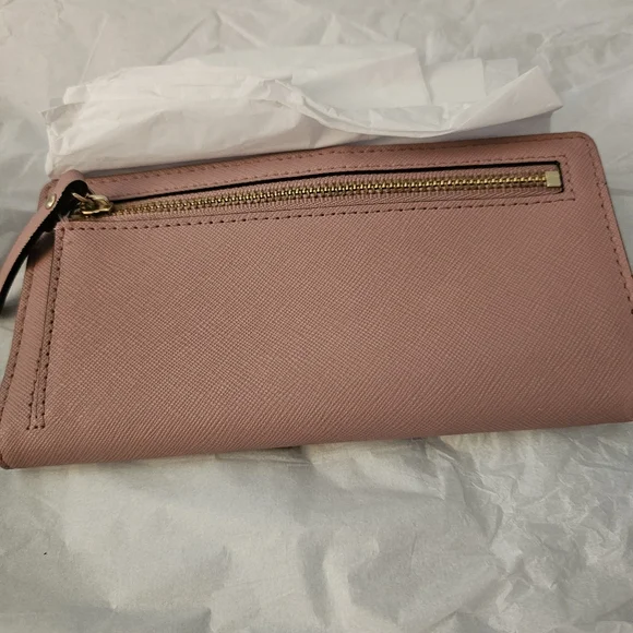 Kate Spade Stacey wallet, saffiano leather in a dusty rose color  New w/o tags - Picture 2 of 5
